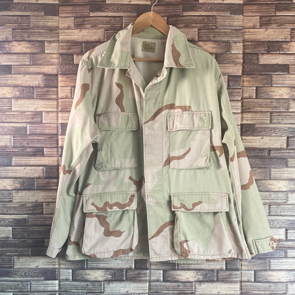 EUC Original USMC Desert Camouflage Uniform Blouse, Tricolor Camo, Medium-Short